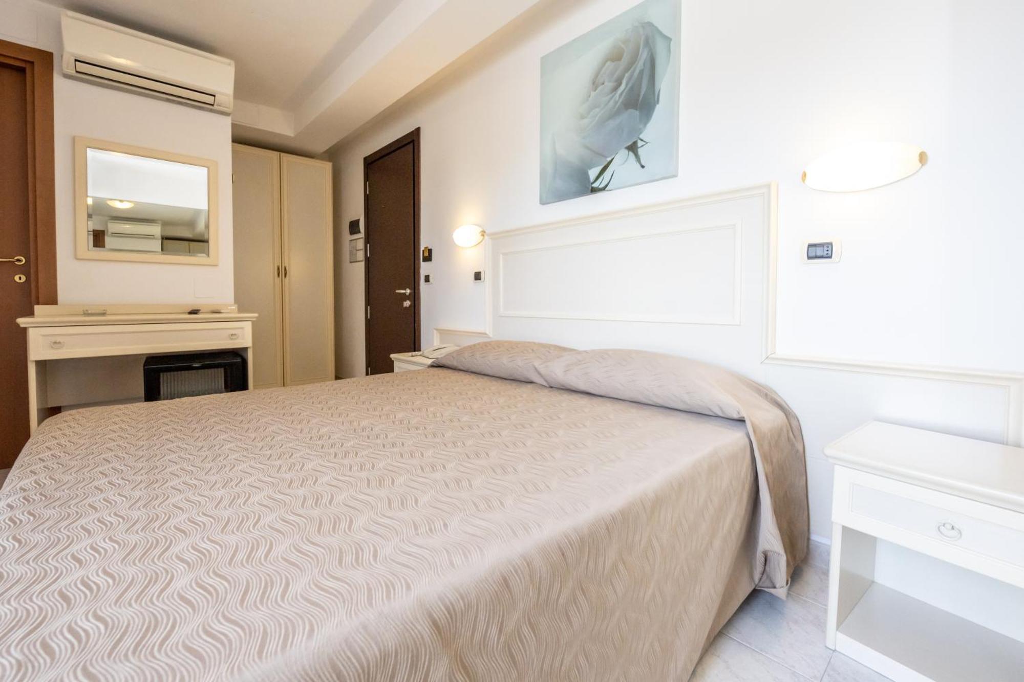 Hotel Florence San Benedetto del Tronto Esterno foto