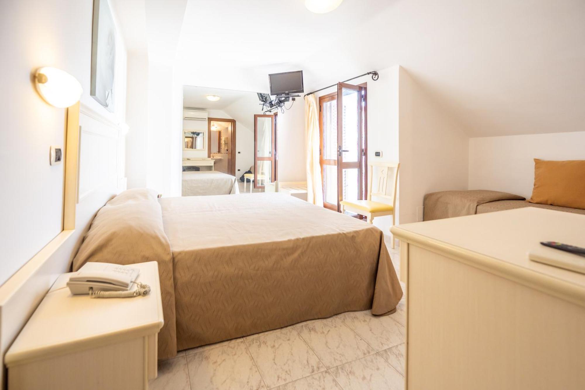 Hotel Florence San Benedetto del Tronto Esterno foto