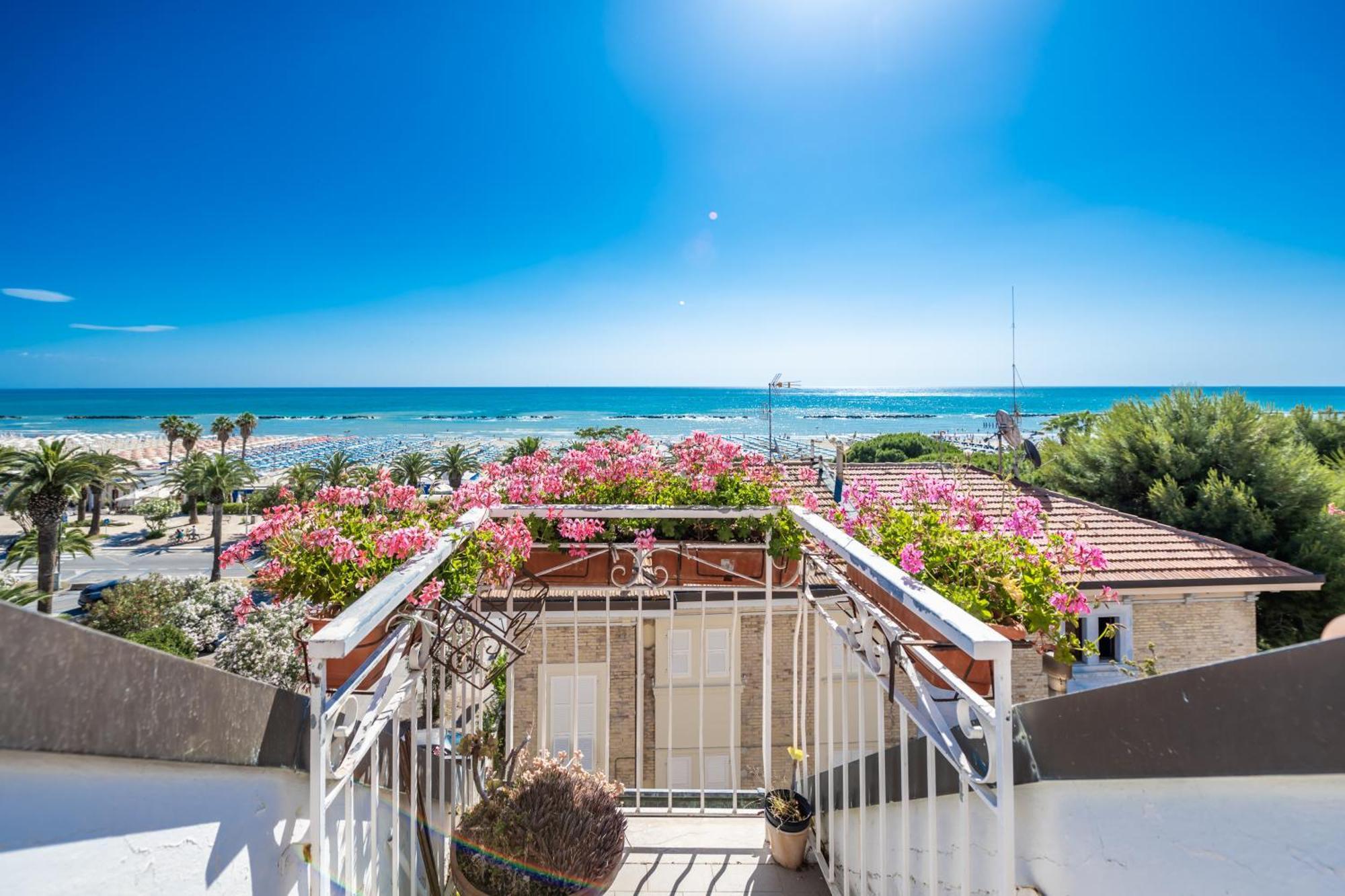 Hotel Florence San Benedetto del Tronto Esterno foto
