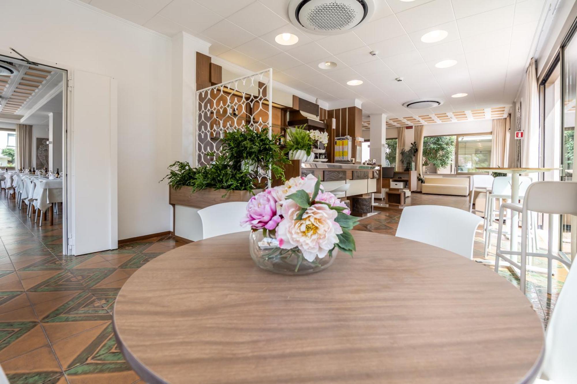 Hotel Florence San Benedetto del Tronto Esterno foto
