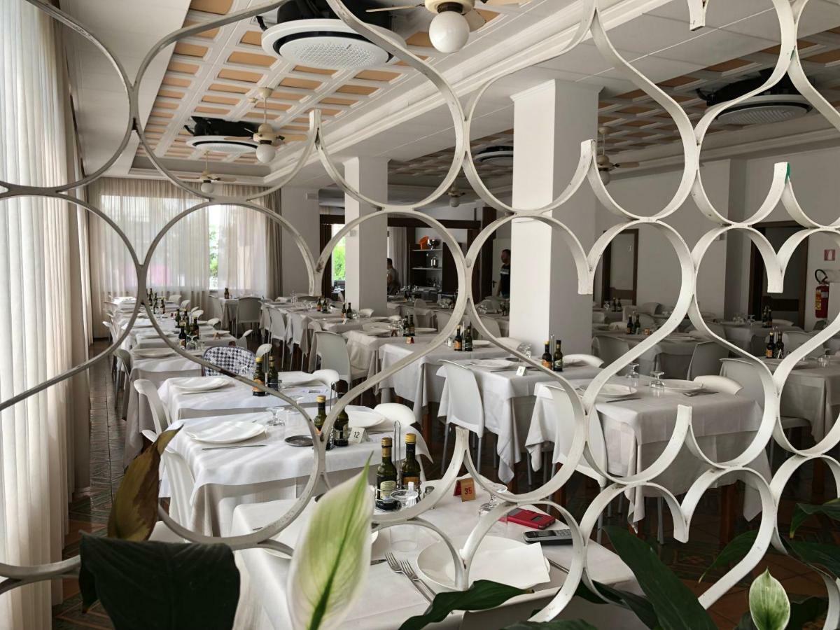 Hotel Florence San Benedetto del Tronto Esterno foto